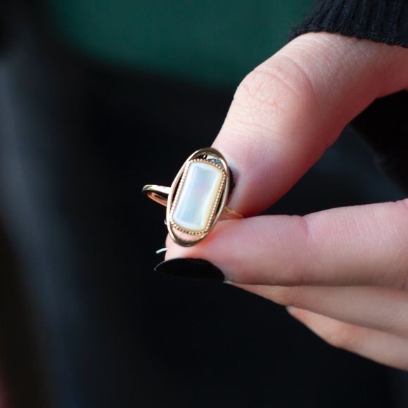 Oval Sea Shell Gold Statement Ring - Picture 6 of 15